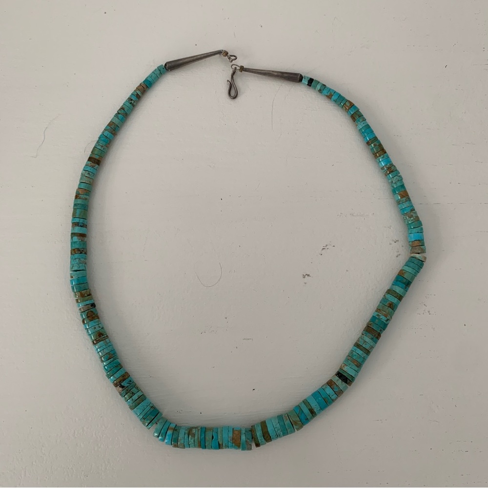 Vintage Turquoise Heishi 20-Inch Beaded Choker Necklace with Silver Clasp